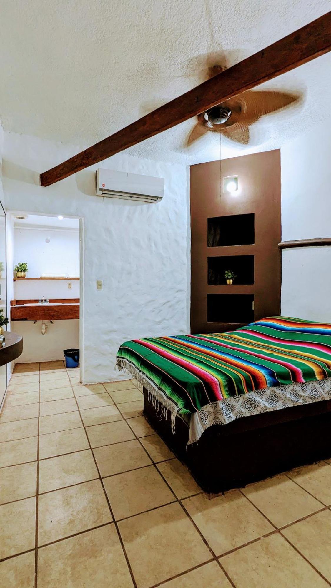 Hotel Casa De Arnold 3*